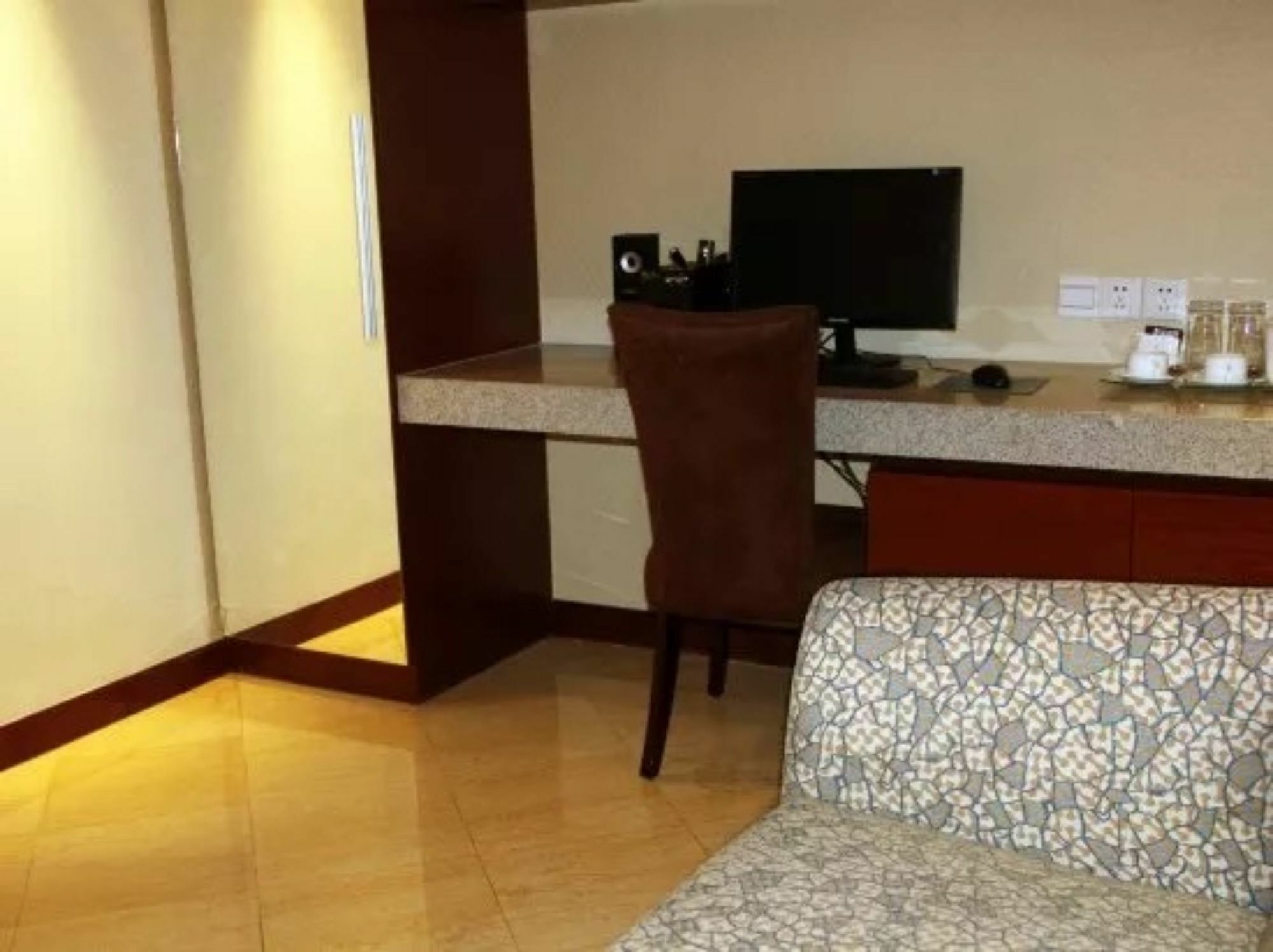 Hilton Garden Inn Guangzhou Tianhe Exterior foto